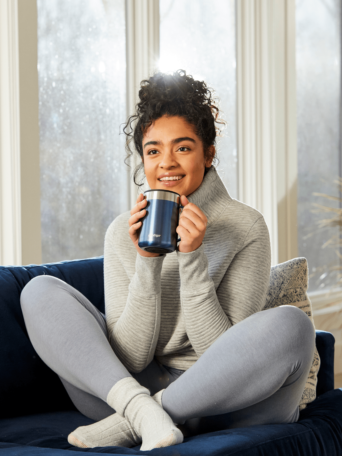 https://kubekcontigo.pl/eng_pl_Contigo-Streeterville-thermal-mug-with-ear-with-customised-inscription-engraving-Blue-67660_9.png