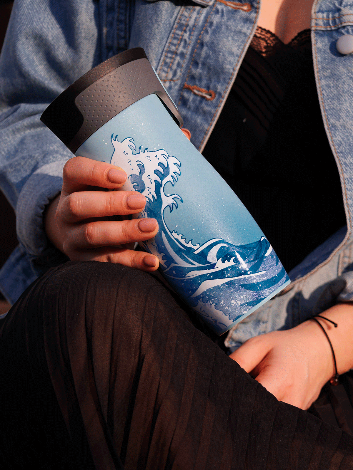 https://kubekcontigo.pl/eng_pl_Contigo-West-Loop-2-0-470ml-thermal-mug-Blue-Mat-Summer-Waves-67603_2.png