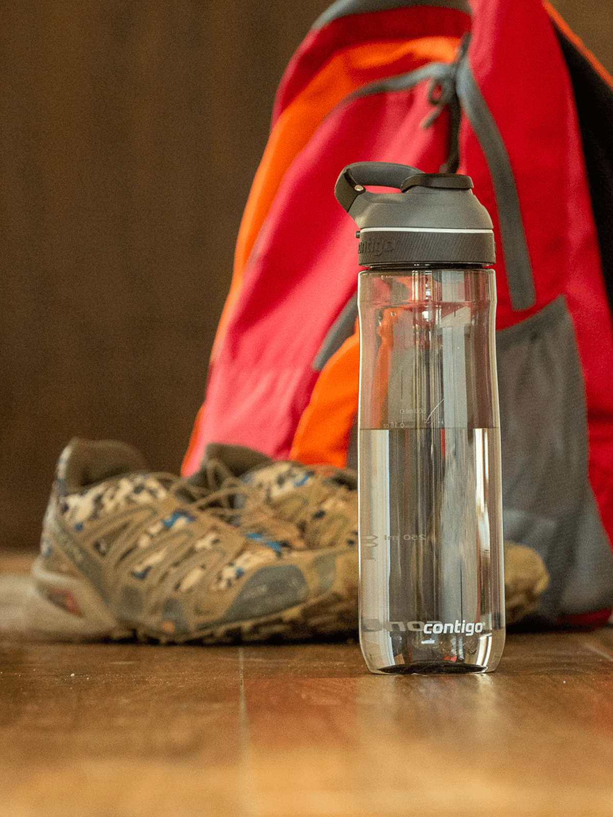 https://kubekcontigo.pl/eng_pl_Water-bottle-Contigo-Cortland-720ml-Smoke-61233_11.png