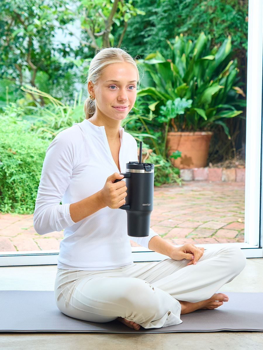 Kubek termiczny na wodę z grawerem Streeterville Tumbler 800 ml - Licorice